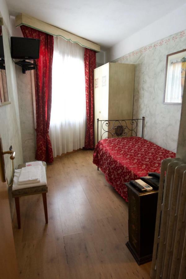 Locanda Le Monache Camaiore Exteriör bild